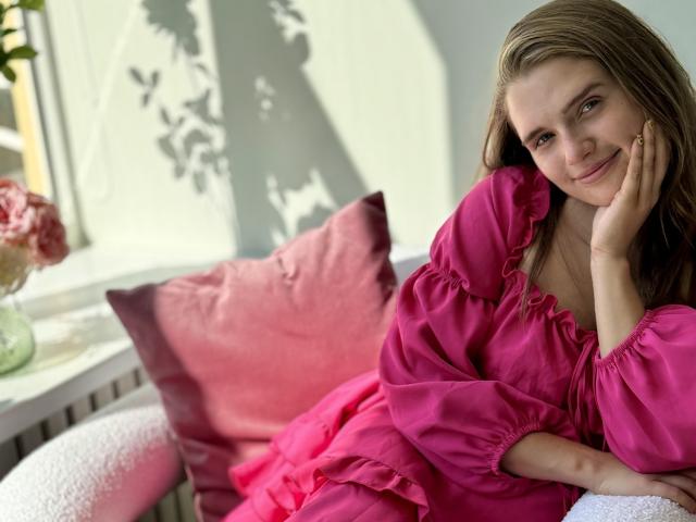 CarolineHott69 - Live porn &amp; sex cam - 22074161