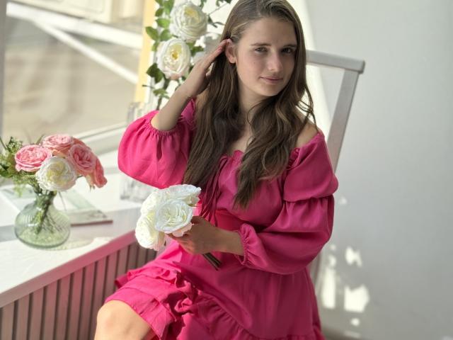 CarolineHott69 - Élő pornó és szexkamera - 22074405