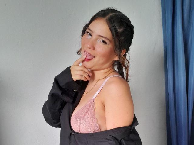 CelesteDash - Élő pornó és szexkamera - 22074621