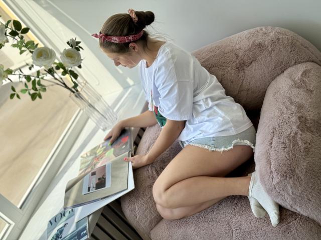 CarolineHott69 - פורנו בשידור חי ומצלמת סקס - 22074637