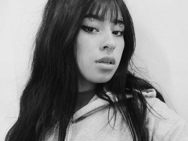 SharloteMjs - Live porn &amp; sex cam - 22078293