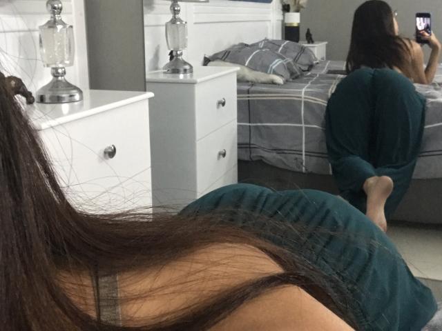 ElisaPalmer - Live porn &amp; sex cam - 22079017