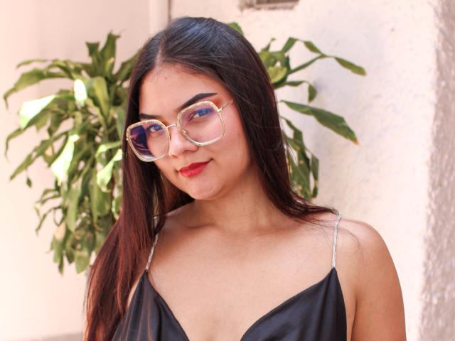 NatashaOliveros - Sexe cam en vivo - 22079301