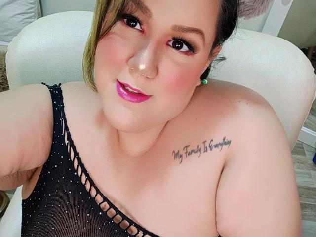 GiannaMorrys - Live porn &amp; sex cam - 22080925