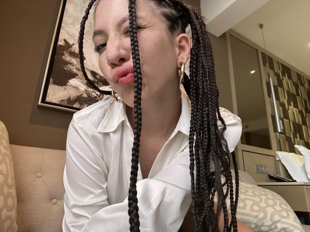 IzzysMisss - 라이브 포르노 &amp; 섹스 캠 - 22084209