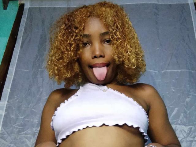 Asy - Live Sex Cam - 22090441