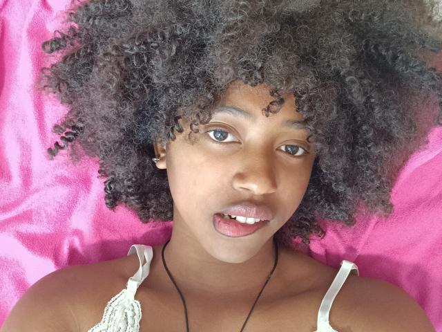 ChezRobert - Live porn &amp; sex cam - 22096721