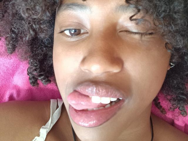 ChezRobert - Live porn &amp; sex cam - 22096769