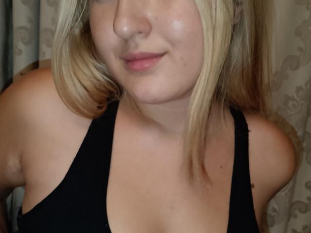 ElizabethTern - Live porn &amp; sex cam - 22099737