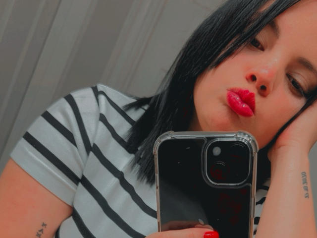 KattaleyaSubmissive - Live porn &amp; sex cam - 22099789