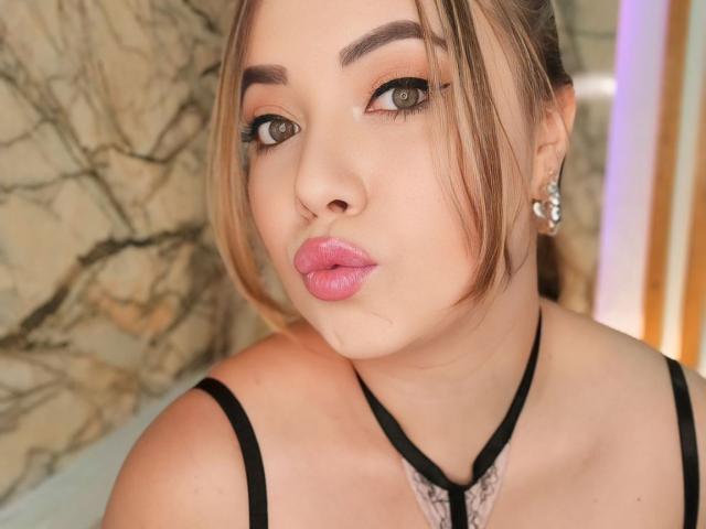 ZoeTobon - Live porn &amp; sex cam - 22100113