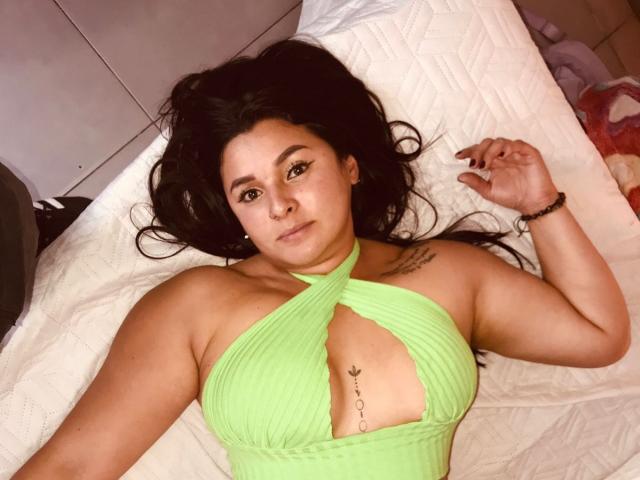 ValentiinaLeon - Live porn &amp; sex cam - 22101225