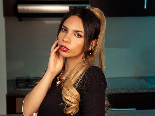 VioletaStone - פורנו בשידור חי ומצלמת סקס - 22103181