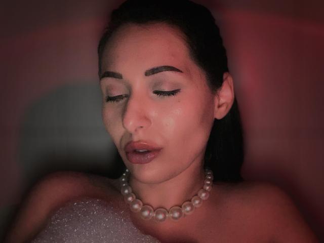 LexyClaire - Live porn &amp; sex cam - 22106685