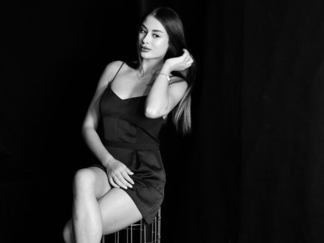 KiraPopss - Live porn &amp; sex cam - 22108809