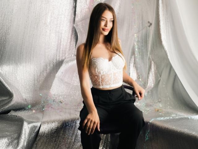 KiraPopss - Live porn &amp; sex cam - 22108893