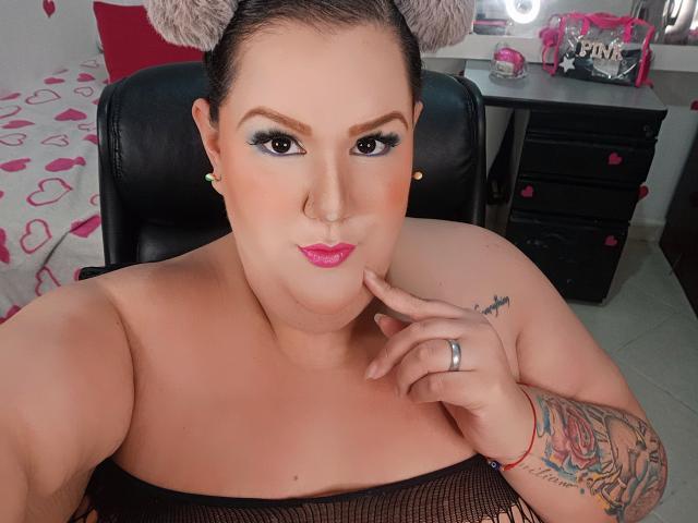 GiannaMorrys - Live porno og sexkamera - 22110021