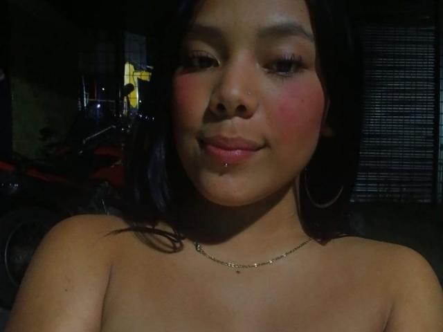 SalmaVitori - Live porn &amp; sex cam - 22110069