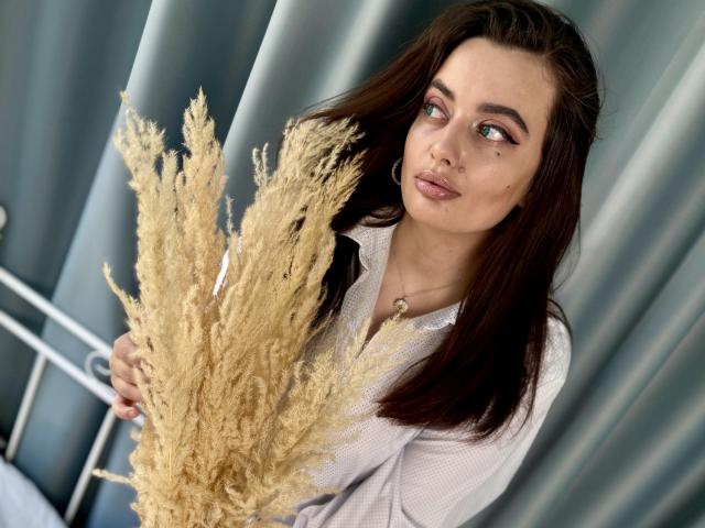 MilanaPrice - сексуальная веб-камера в реальном времени - 22110765