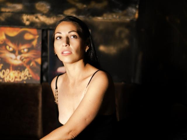 LiluGrants - Live sexe cam - 22112109