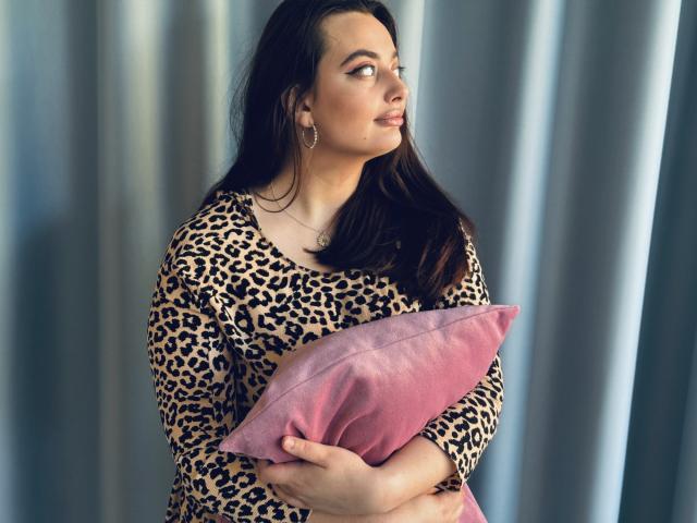 MilanaPrice - Live porn &amp; sex cam - 22112125