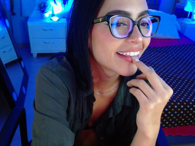 AntonellaLayton - Live sex cam - 22112373