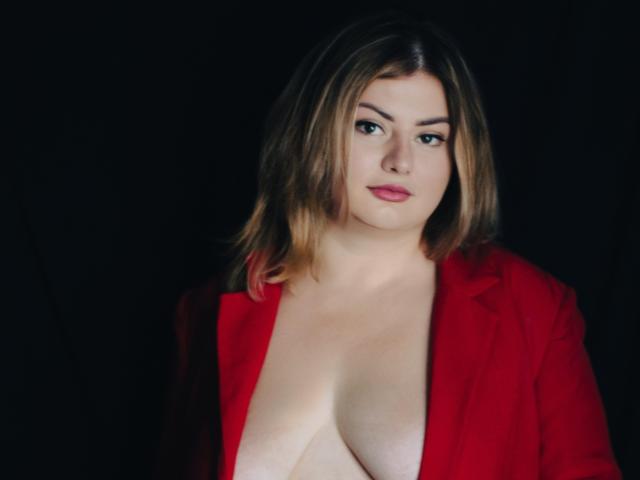 ZannaDreil - Live porn &amp; sex cam - 22113929