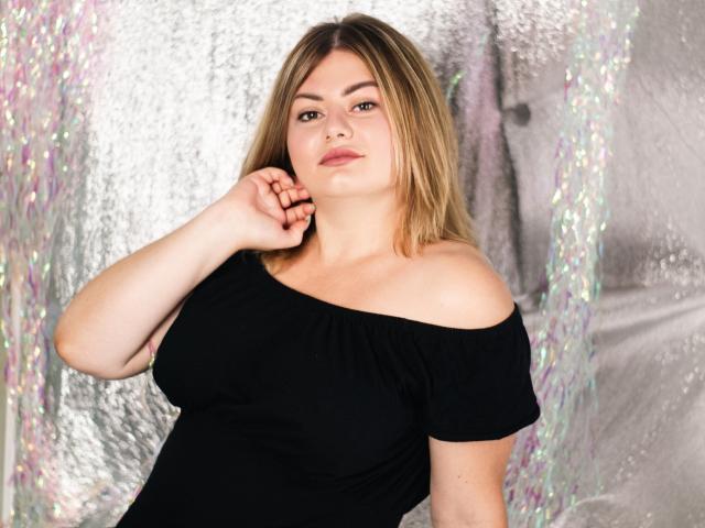 ZannaDreil - Live porn &amp; sex cam - 22113993