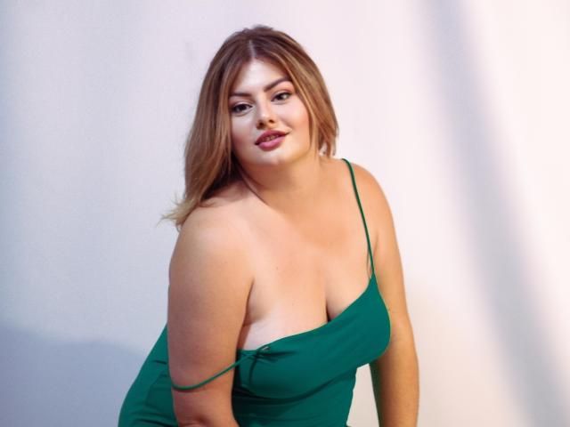 ZannaDreil - Live porn &amp; sex cam - 22114101
