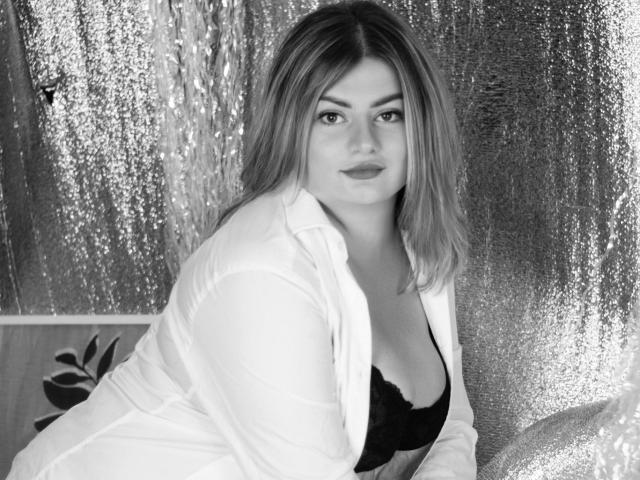 ZannaDreil - Live sex cam - 22114121