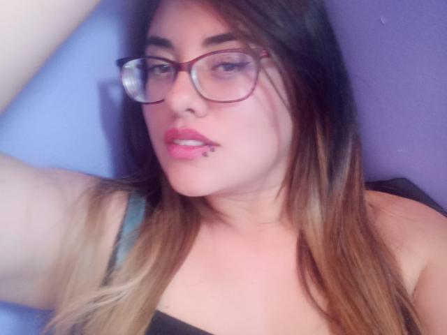 MileyFW - Live porn &amp; sex cam - 22114841