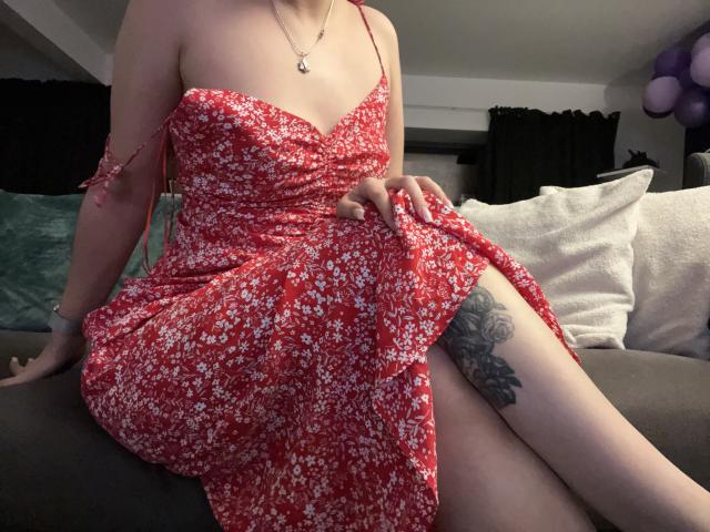 BeautySlim - Live porn &amp; sex cam - 22115869