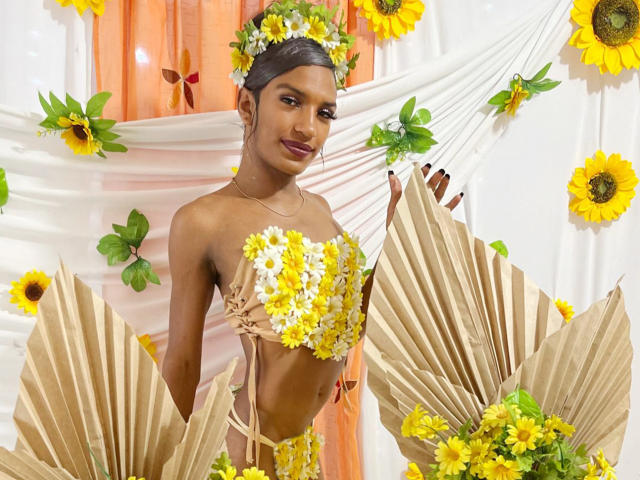 OrianaDollyx - сексуальная веб-камера в реальном времени - 22116473