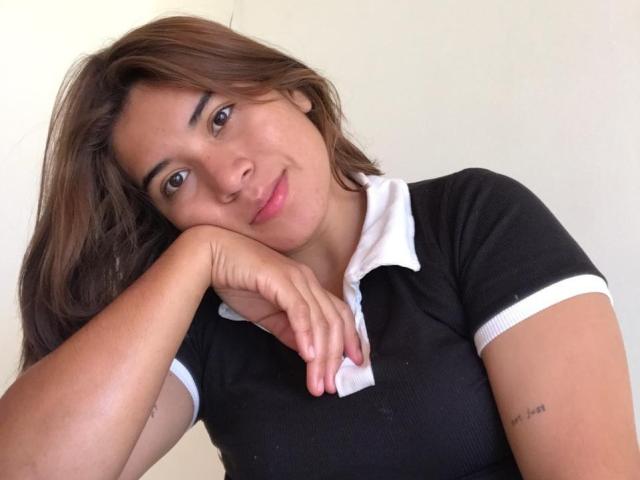 BellaBickers - Live porn &amp; sex cam - 22118937