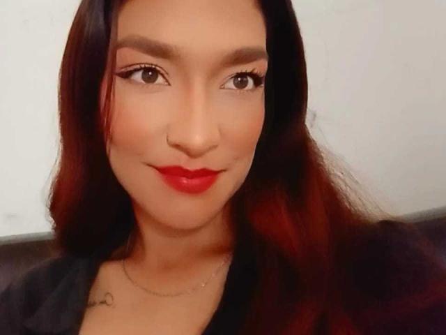 ElyWhitee - Live porn &amp; sex cam - 22120577