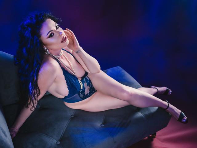 TessDiamond - Live porn &amp; sex cam - 22121113