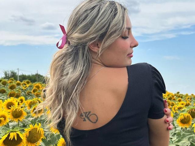 Iskorka - Sexe cam en vivo - 22121601