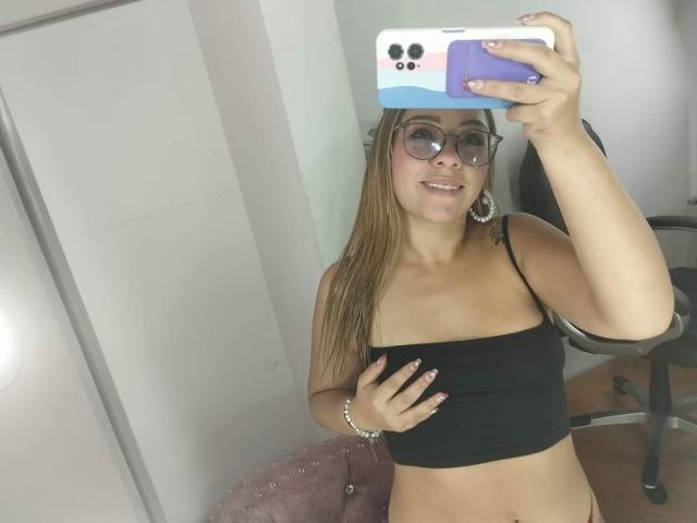 BellaMjs - Live porn &amp; sex cam - 22123297
