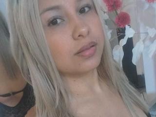 BonieeWalton - Live sex cam - 22128957