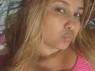 BonieeWalton - Live sex cam - 22129081