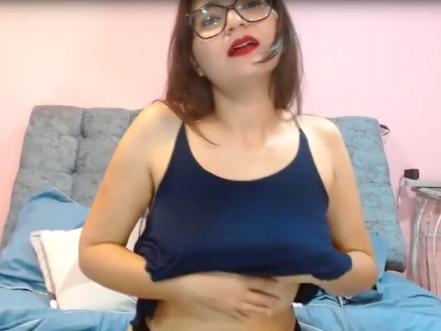 YennyToamson - Live porn &amp; sex cam - 22131341