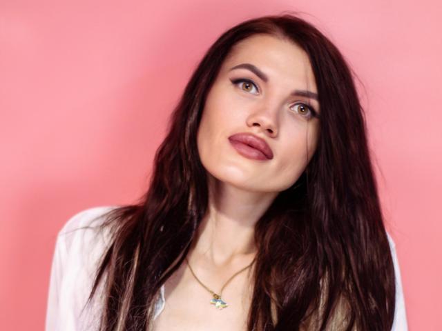 MilaLoona - פורנו בשידור חי ומצלמת סקס - 22133829