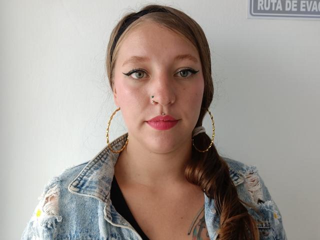 PerlaWilson - Camera khiêu dâm &amp; quyến rũ trực tiếp - 22134077