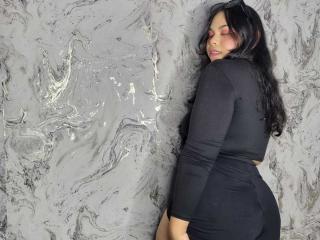 ChloeAdamsX - Live porn &amp; sex cam - 22134701