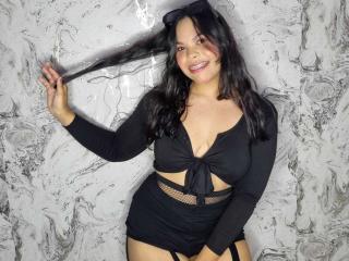 ChloeAdamsX - Live porn &amp; sex cam - 22134725