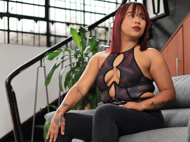 AnttonellaThompson - Live porn &amp; sex cam - 22135801