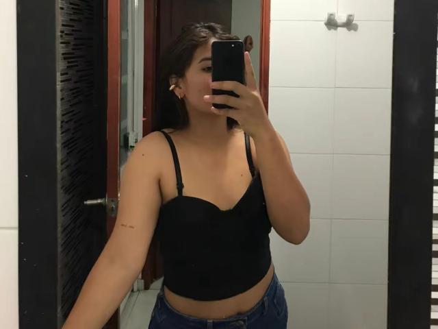 BellaBickers - Live sex cam - 22137521