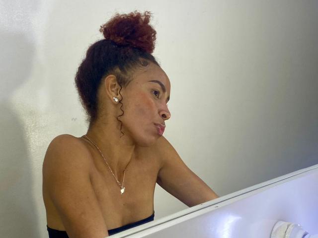 AmbaarSmiith - Live porn &amp; sex cam - 22146349