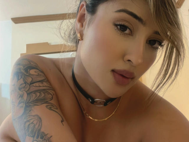 MaeCollins - Sexe cam en vivo - 22151225