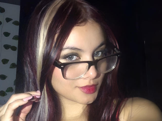 DaphneScott - Camera khiêu dâm &amp; quyến rũ trực tiếp - 22151261